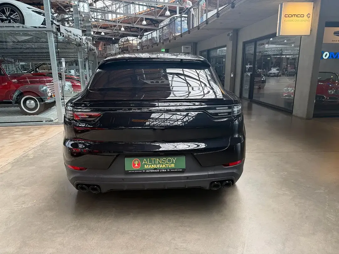 Porsche Cayenne - Thumbnail 12