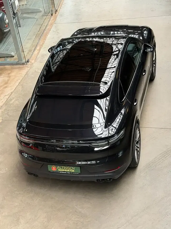 Porsche Cayenne - Thumbnail 15
