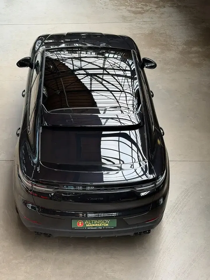 Porsche Cayenne - Thumbnail 18