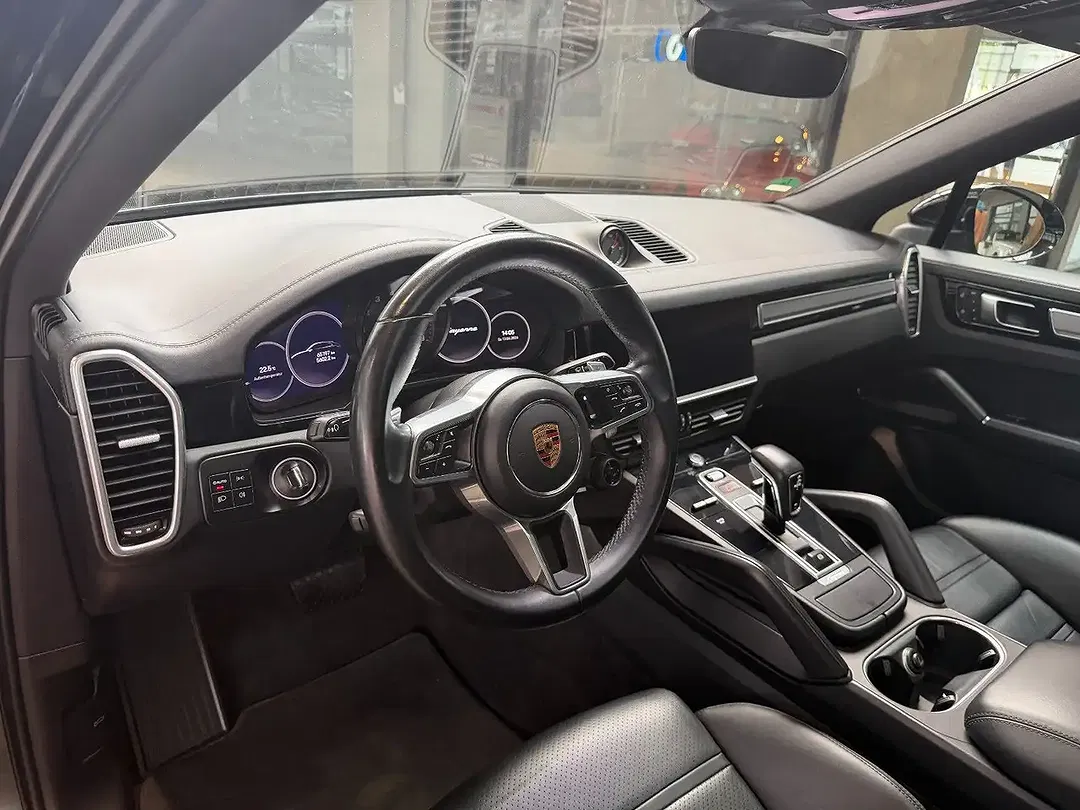Porsche Cayenne - Thumbnail 21