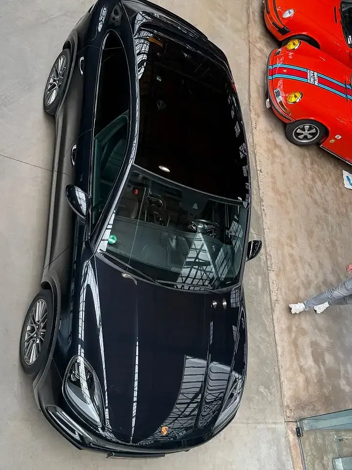 Porsche Cayenne - Thumbnail 4