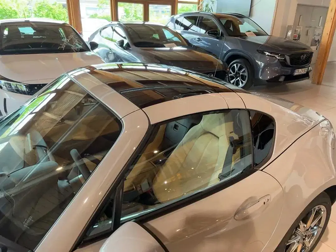 Mazda MX-5 - Thumbnail 14