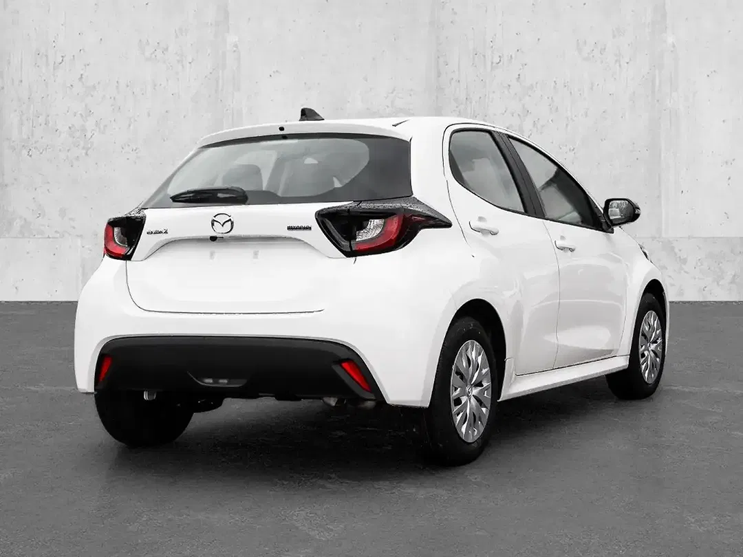 Mazda 2 - Thumbnail 2