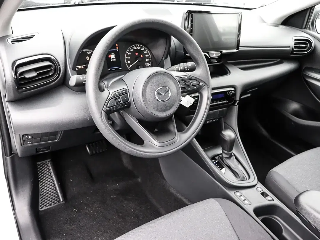 Mazda 2 - Thumbnail 4