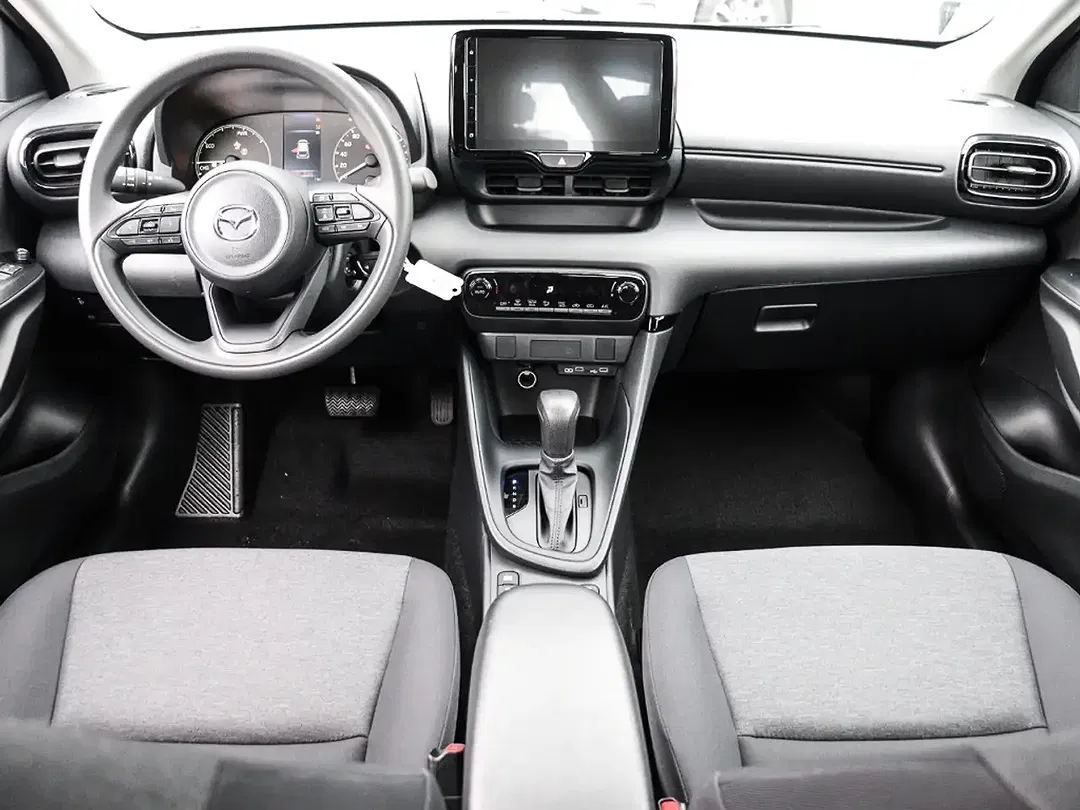 Mazda 2 - Thumbnail 6