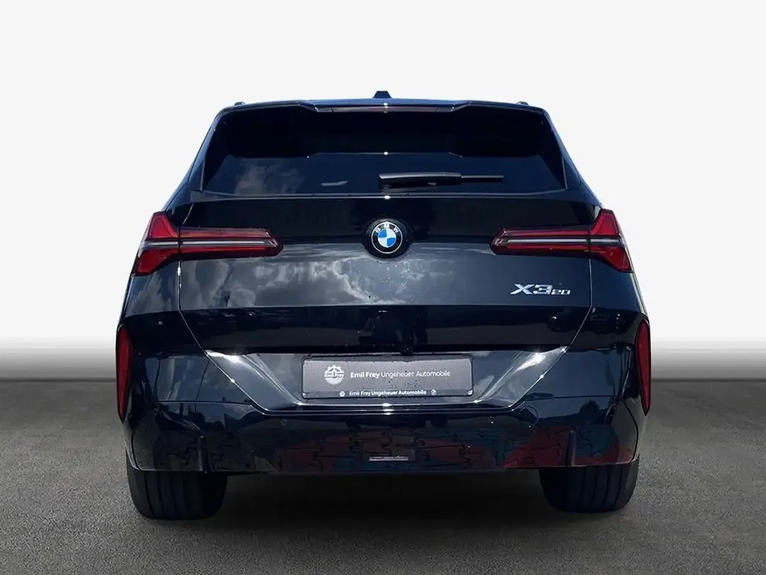 BMW 330 - Thumbnail 5
