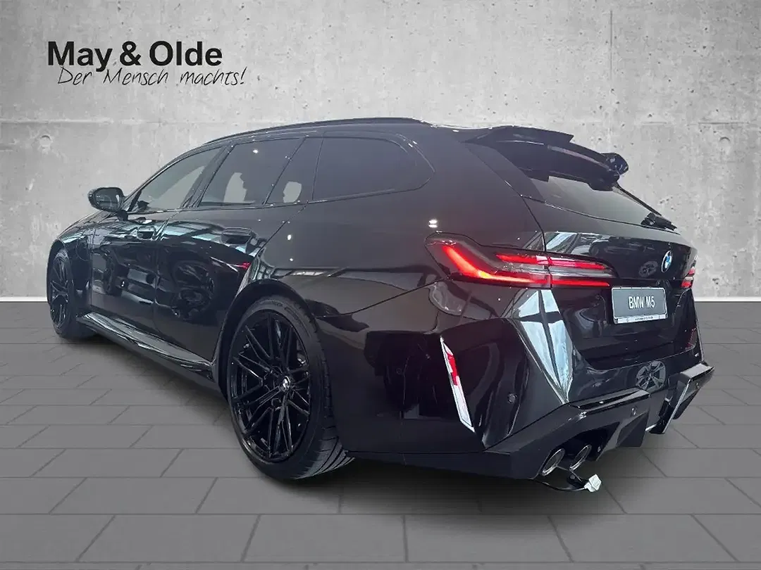 BMW M5 - Thumbnail 5