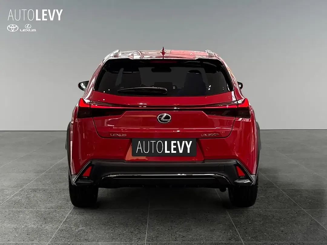 Lexus UX 300h - Thumbnail 5