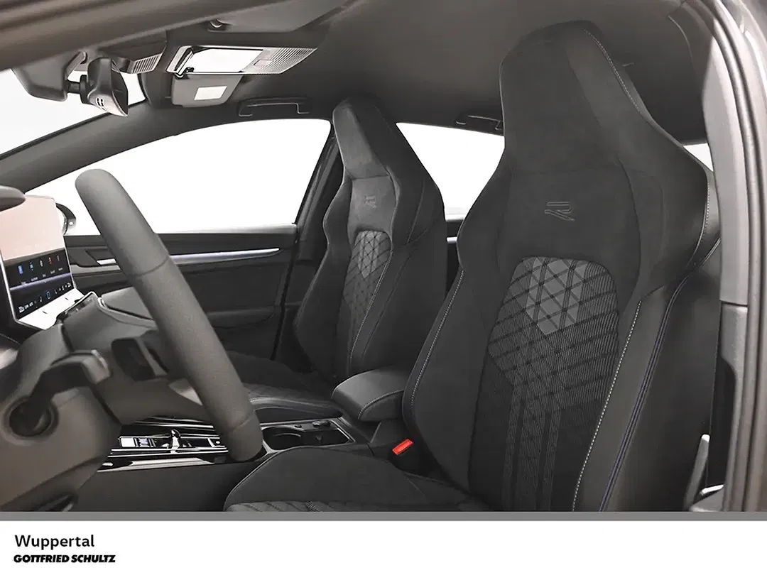 Volkswagen Golf R - Thumbnail 9