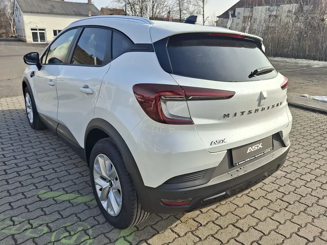 Mitsubishi ASX - Thumbnail 2