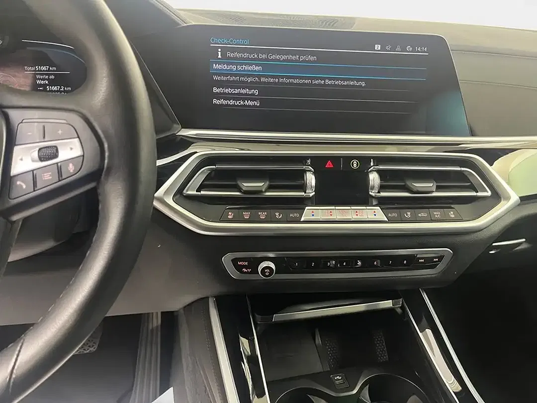 BMW X5 - Thumbnail 11