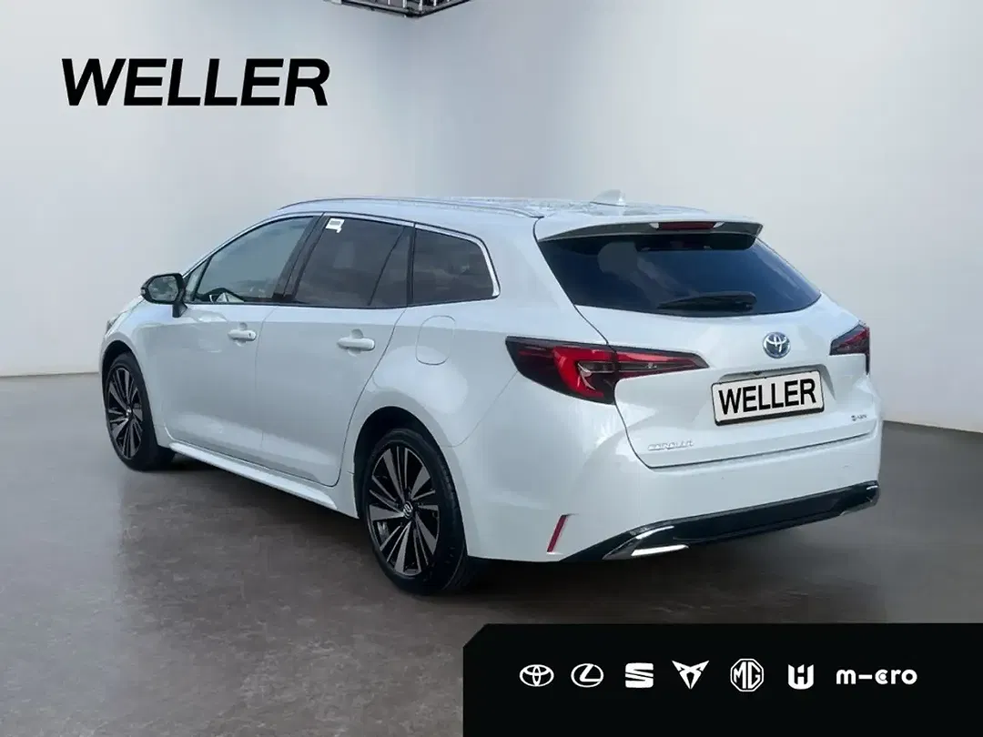 Toyota Corolla - Thumbnail 6
