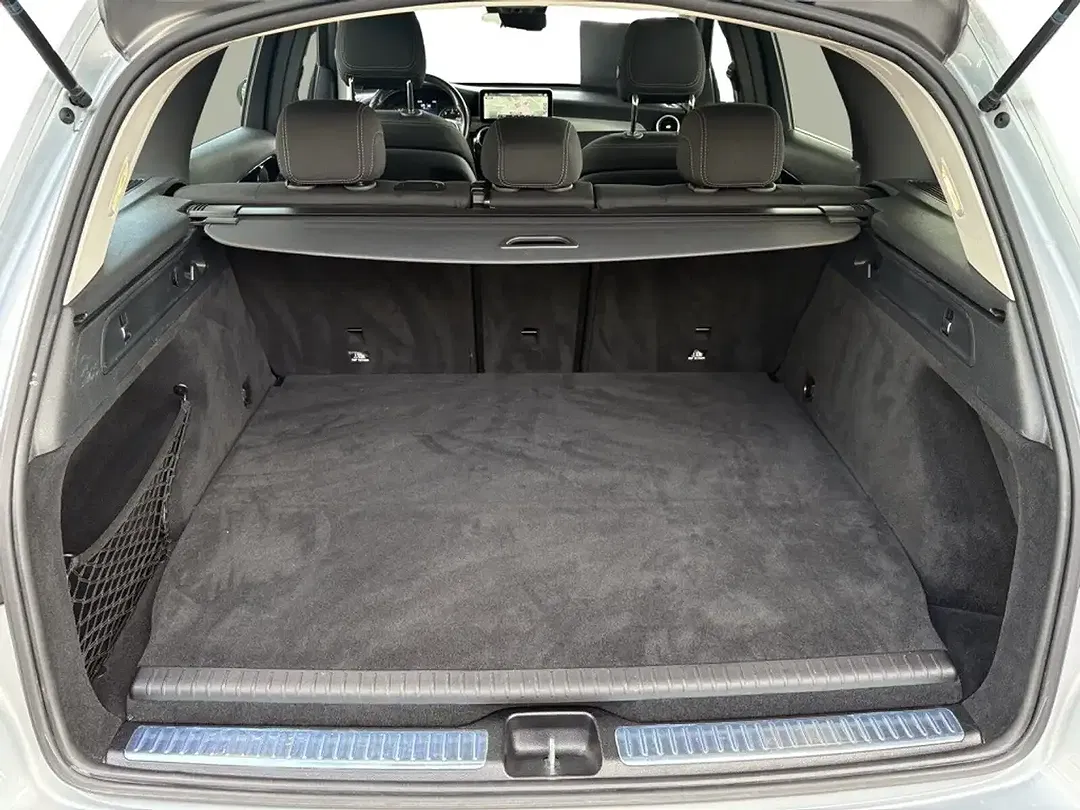 Mercedes-Benz GLC 300 - Thumbnail 11