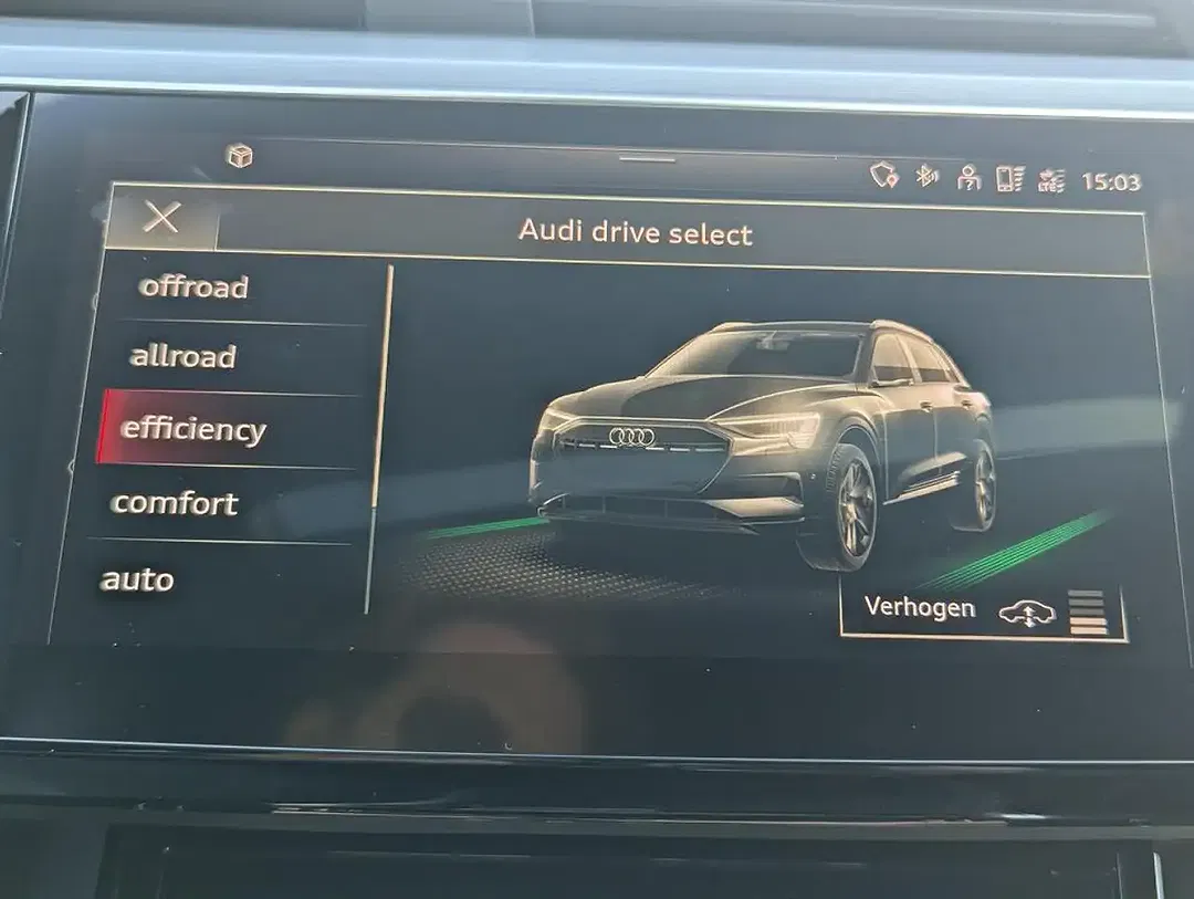 Audi SQ8 e-tron - Thumbnail 11