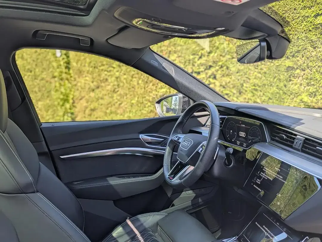 Audi SQ8 e-tron - Thumbnail 13