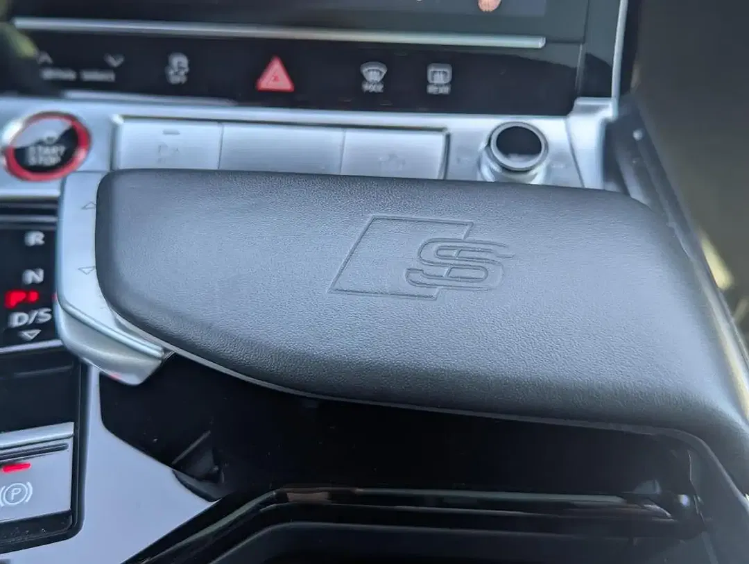 Audi SQ8 e-tron - Thumbnail 6