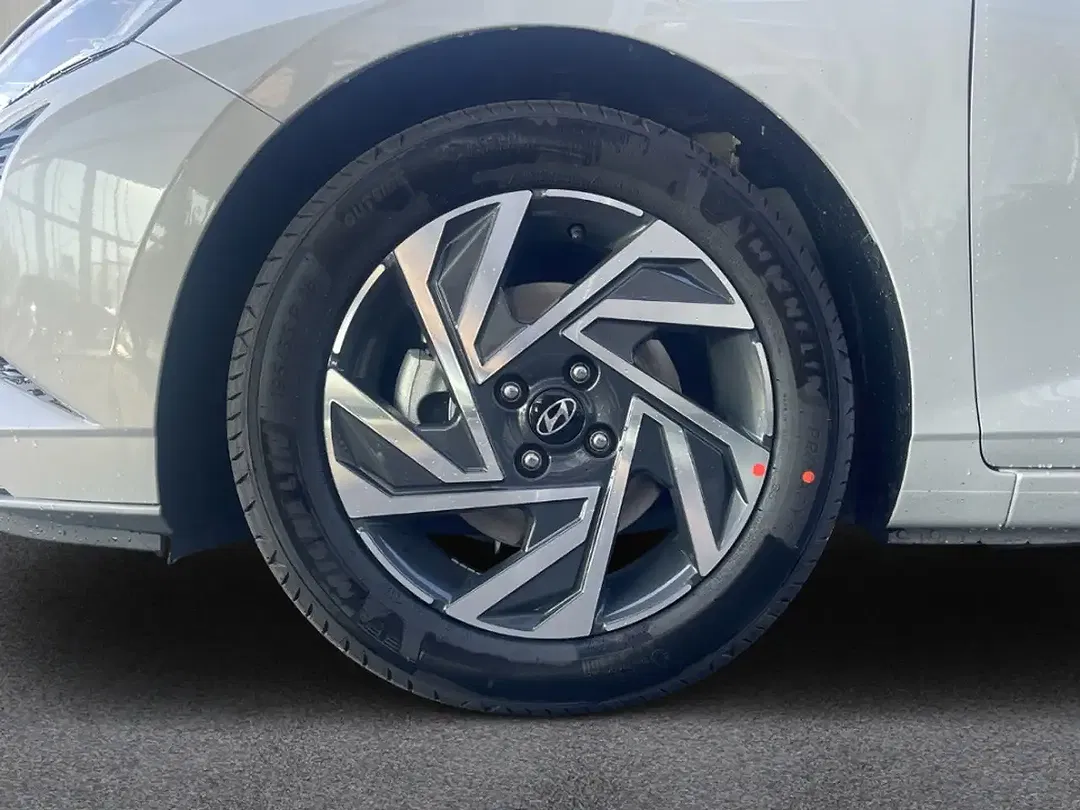 Hyundai i20 - Thumbnail 14
