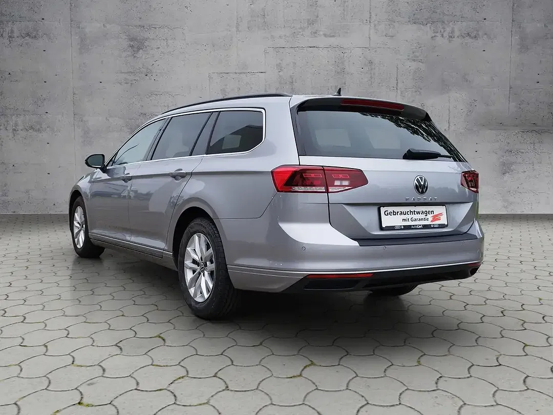 Volkswagen Passat Variant - Thumbnail 3