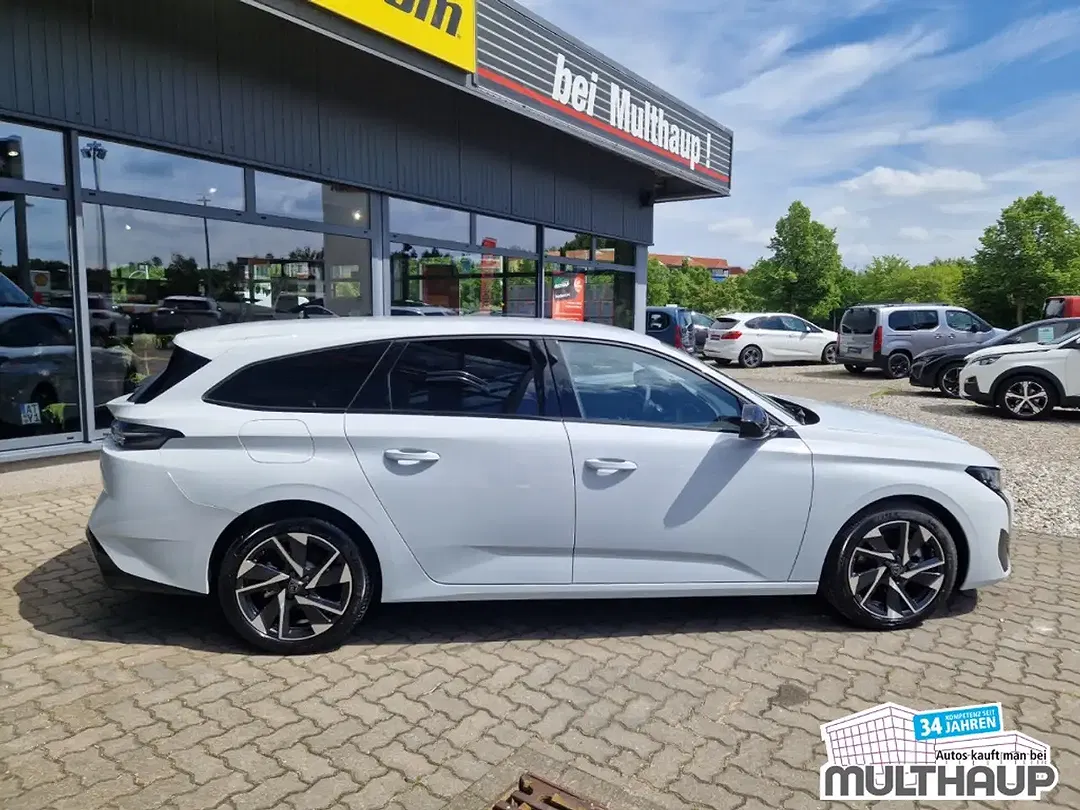 Peugeot 308 - Thumbnail 4