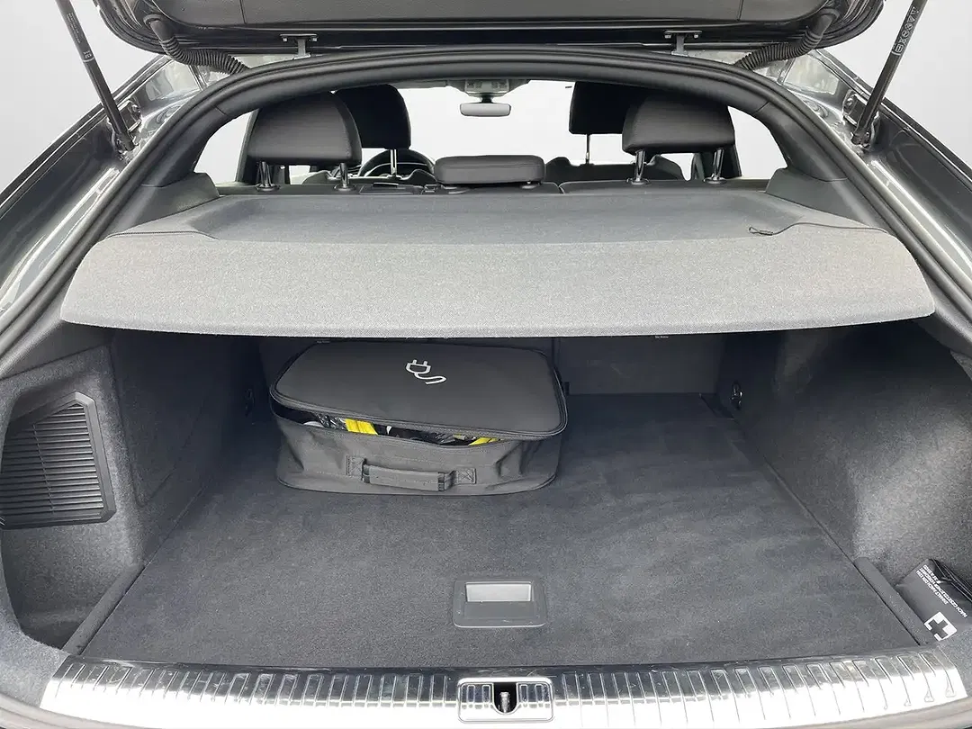 Audi Q3 - Thumbnail 11
