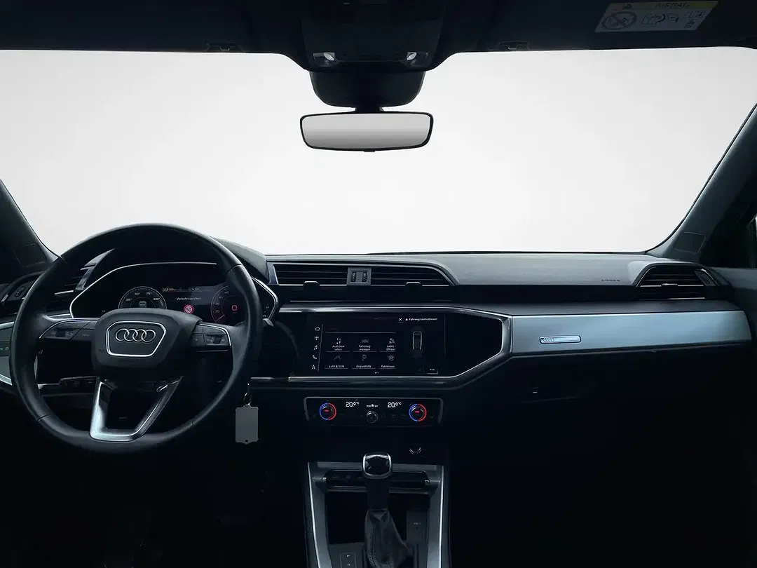 Audi Q3 - Thumbnail 7