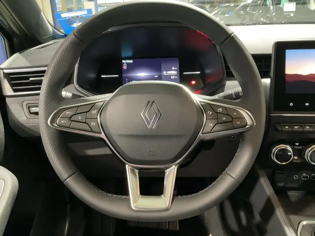 Renault Clio - Thumbnail 10