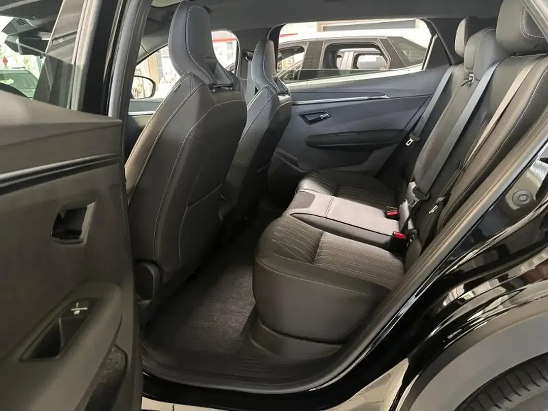 Mitsubishi Eclipse Cross - Thumbnail 10