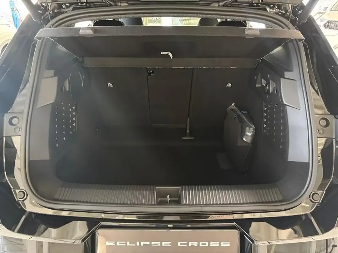 Mitsubishi Eclipse Cross - Thumbnail 5