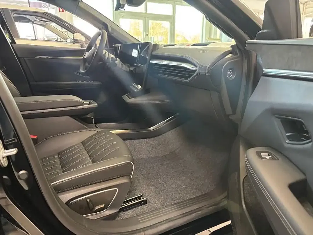 Mitsubishi Eclipse Cross - Thumbnail 9