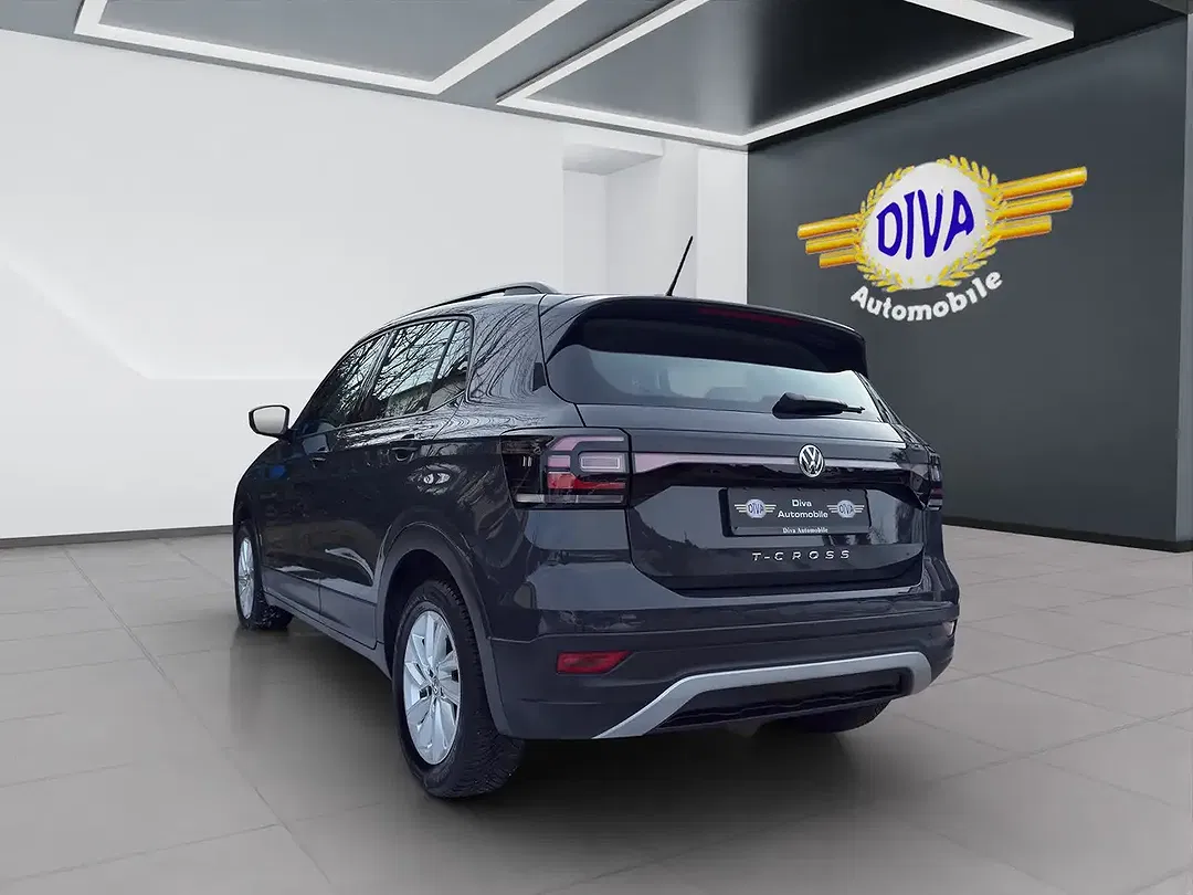 Volkswagen T-Cross - Thumbnail 4