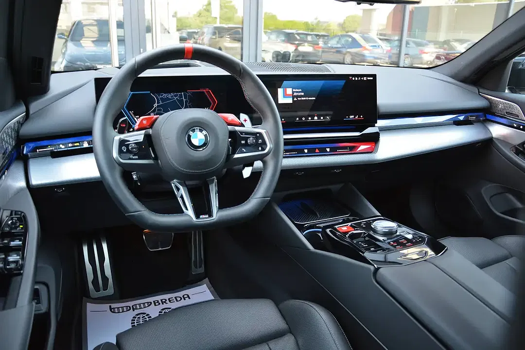 BMW M5 - Thumbnail 4