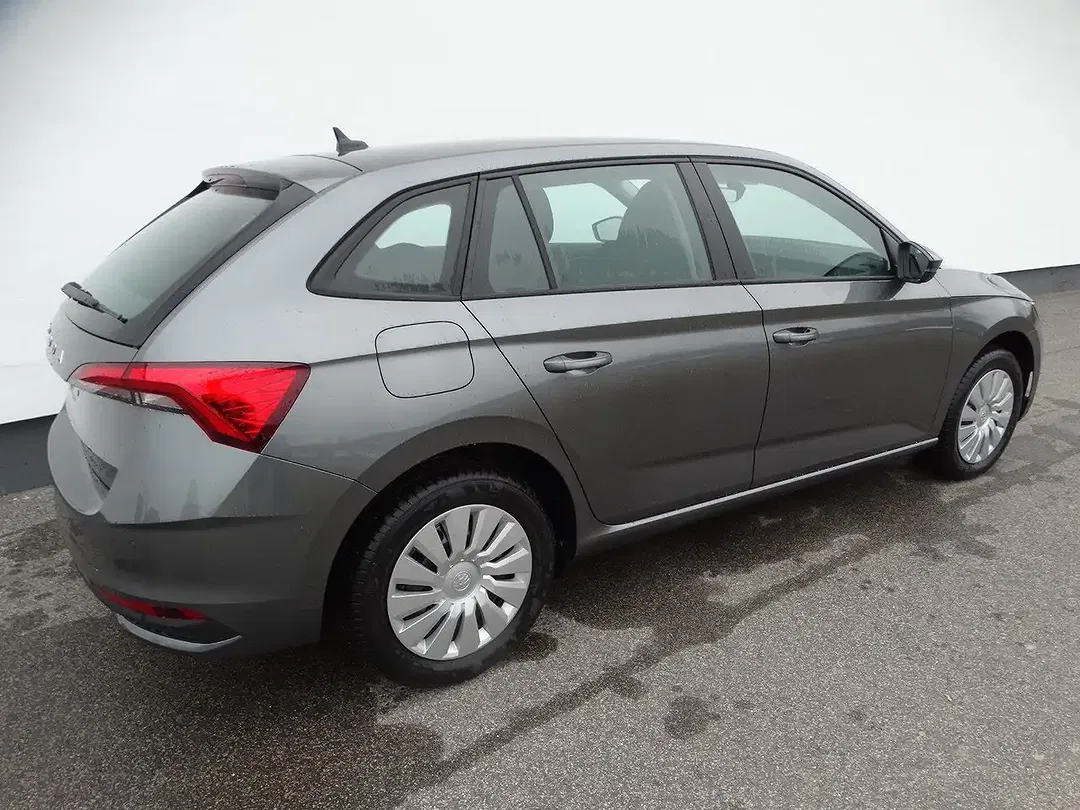 Skoda Scala - Thumbnail 4