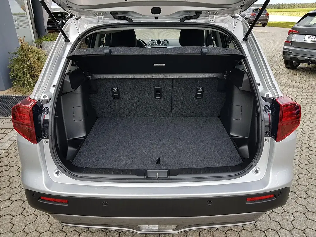 Suzuki Vitara - Thumbnail 13