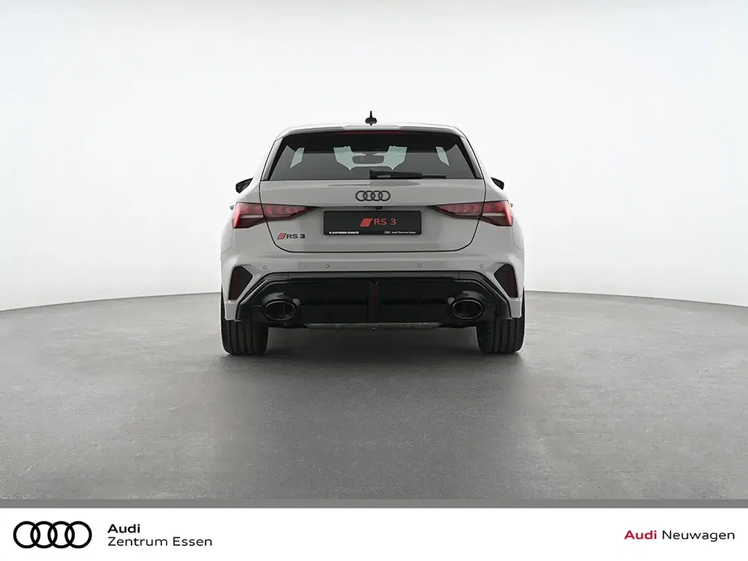 Audi RS3 - Thumbnail 4