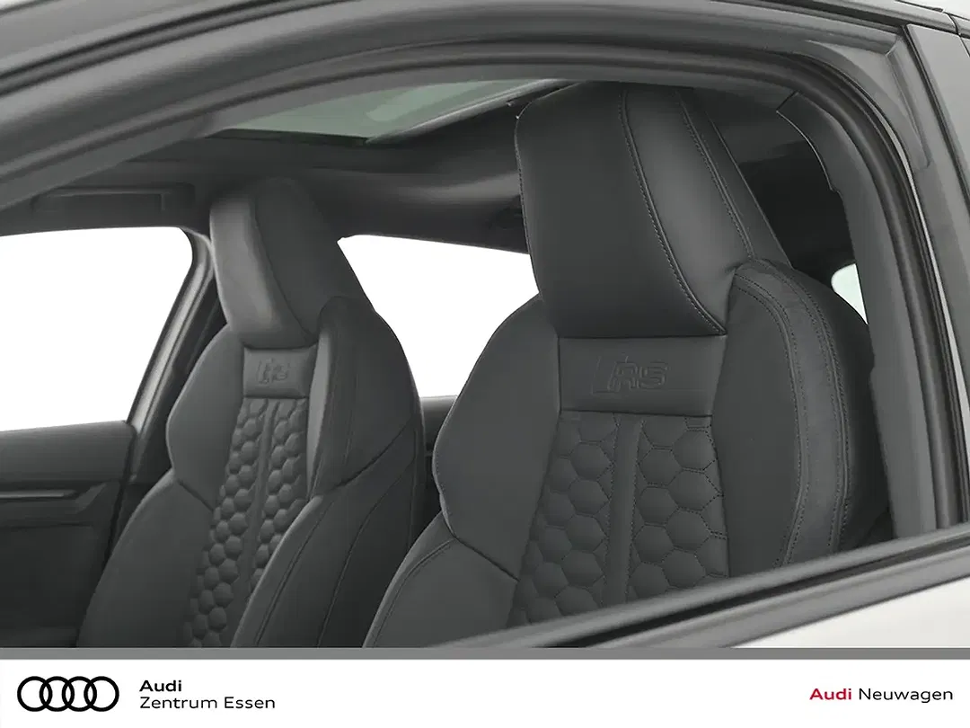 Audi RS3 - Thumbnail 9