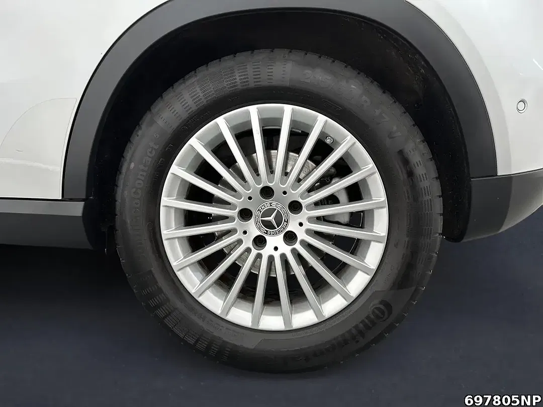 Mercedes-Benz GLA 180 - Thumbnail 12