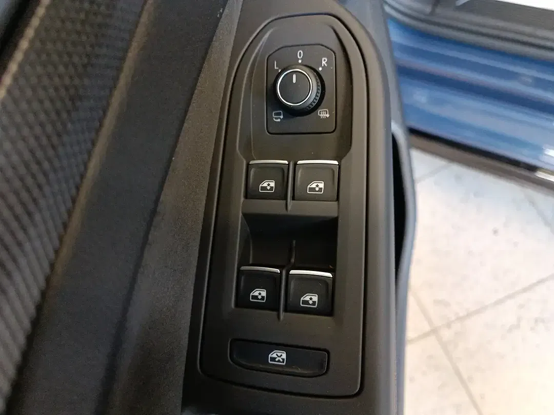 Volkswagen Golf Variant - Thumbnail 14