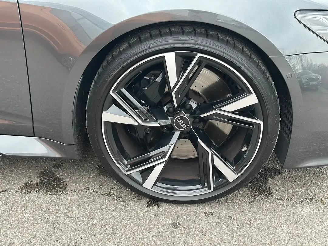 Audi RS6 - Thumbnail 7