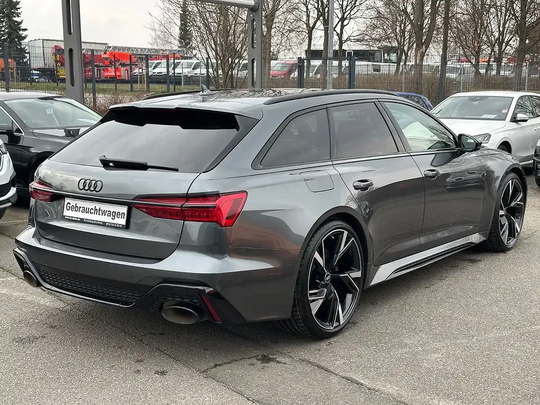 Audi RS6 - Thumbnail 2