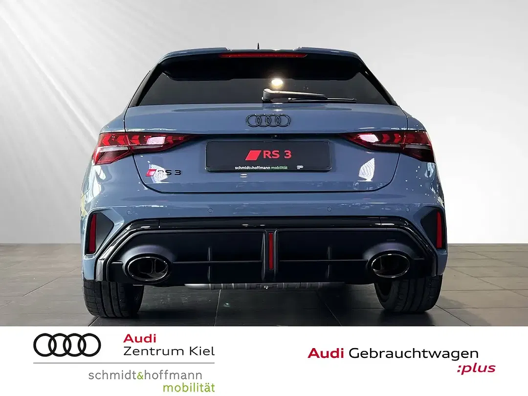 Audi RS3 - Thumbnail 4