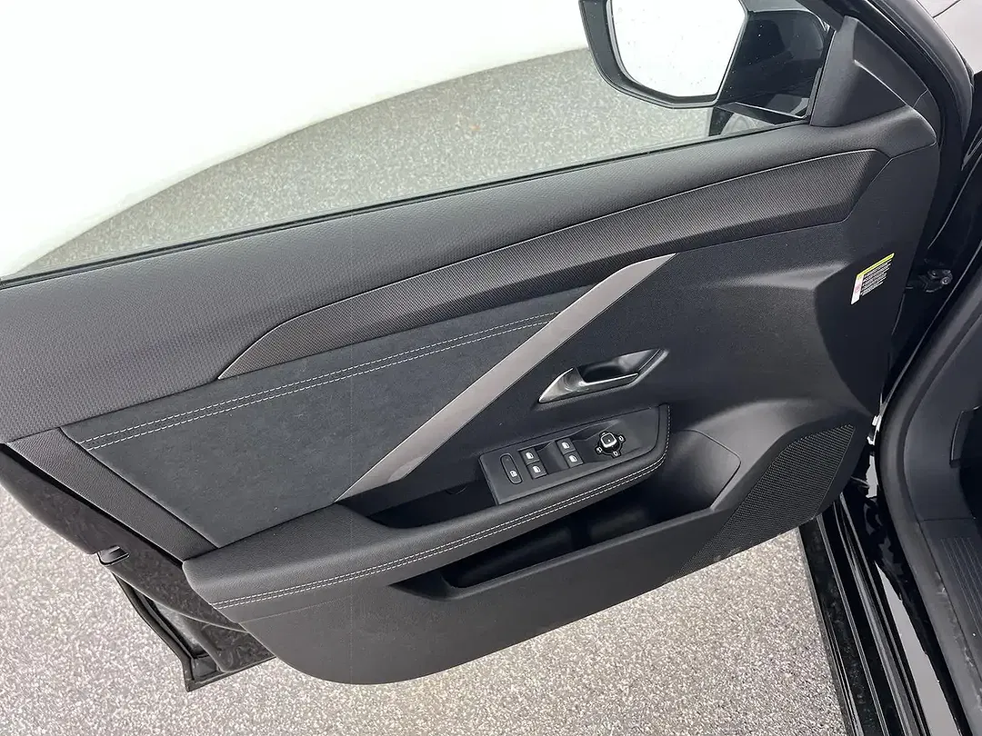 Opel Astra - Thumbnail 11