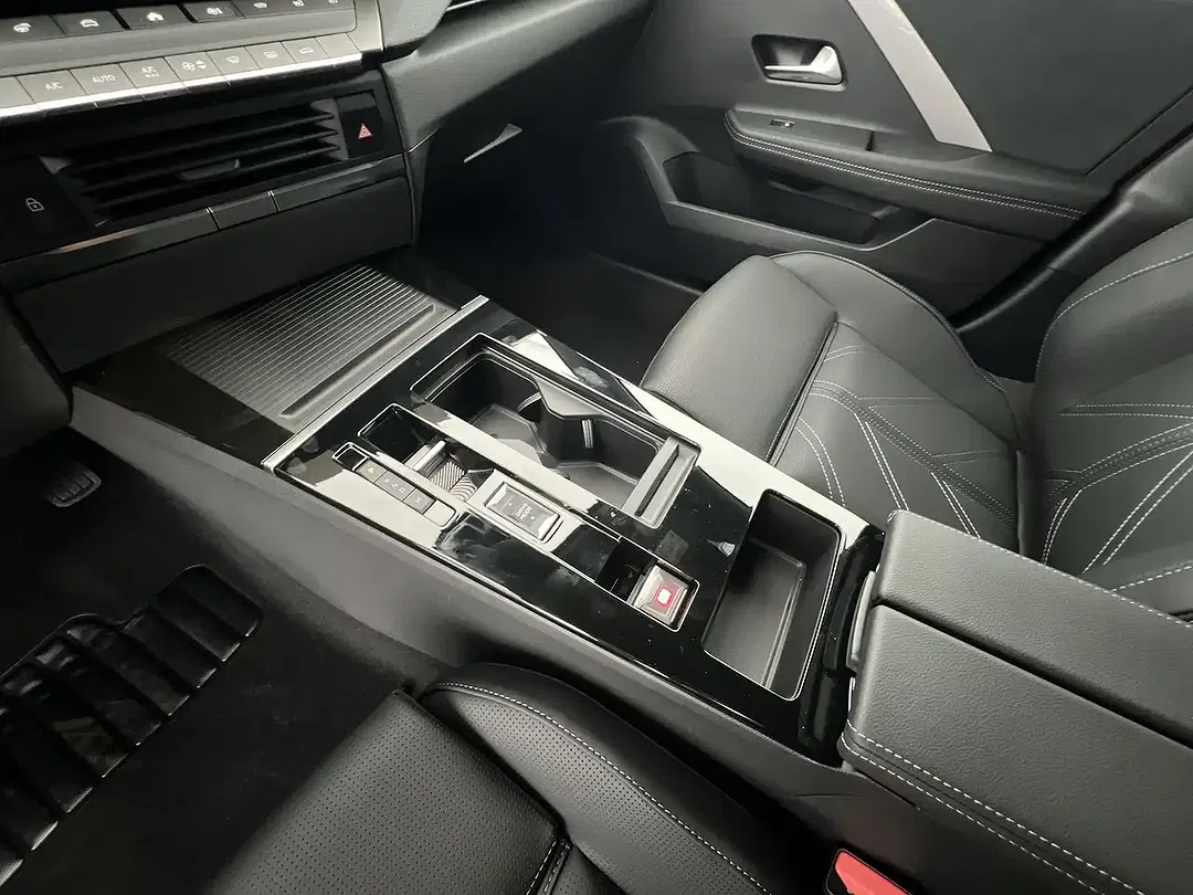 Opel Astra - Thumbnail 14