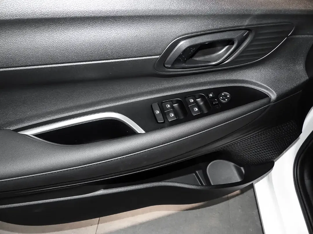 Hyundai i20 - Thumbnail 14