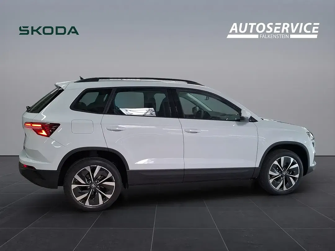 Skoda Karoq - Thumbnail 4