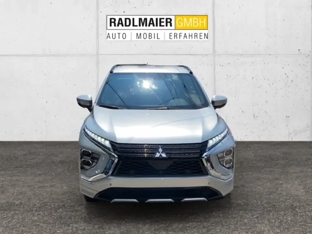 Mitsubishi Eclipse Cross - Thumbnail 1