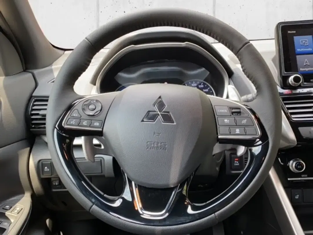 Mitsubishi Eclipse Cross - Thumbnail 10