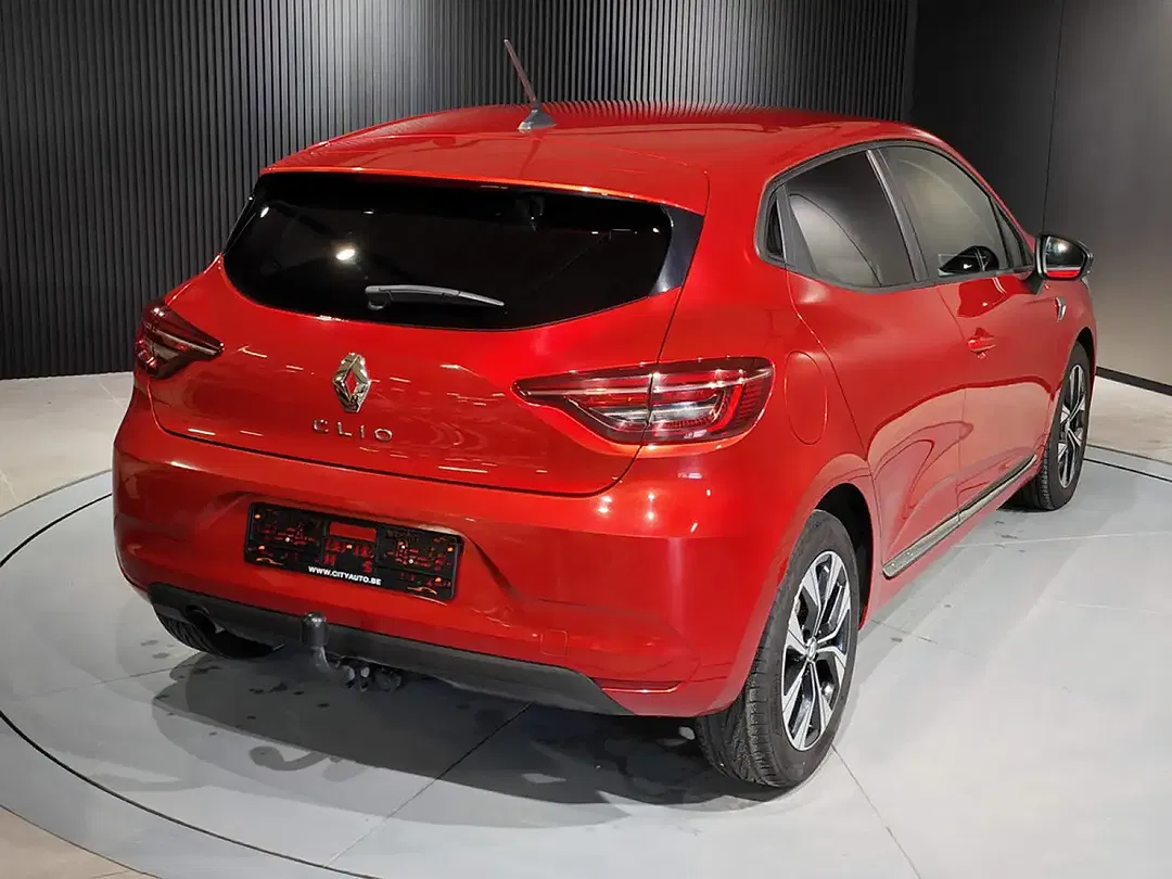 Renault Clio - Thumbnail 3