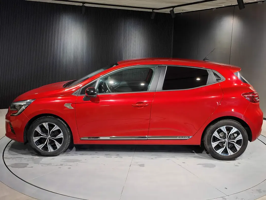 Renault Clio - Thumbnail 5