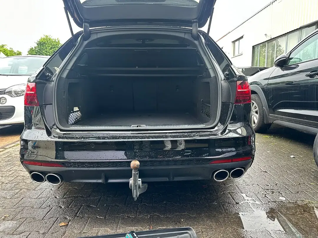 Audi S4 - Thumbnail 11