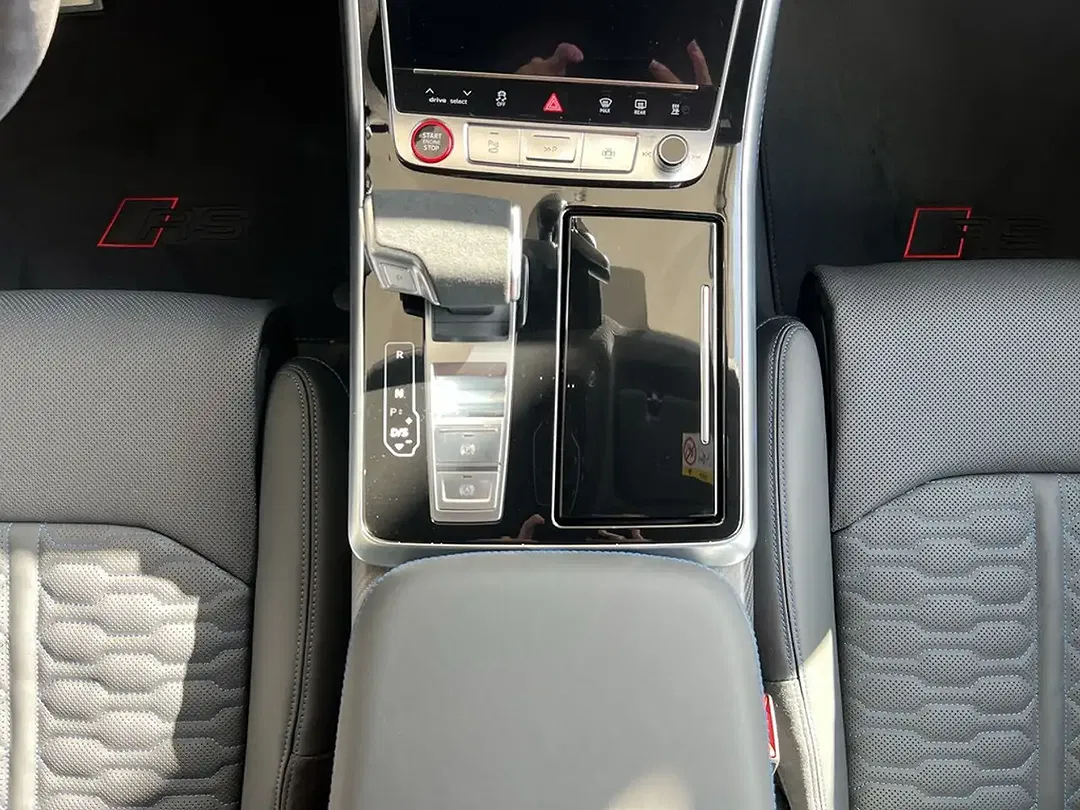 Audi RS Q8 - Thumbnail 9